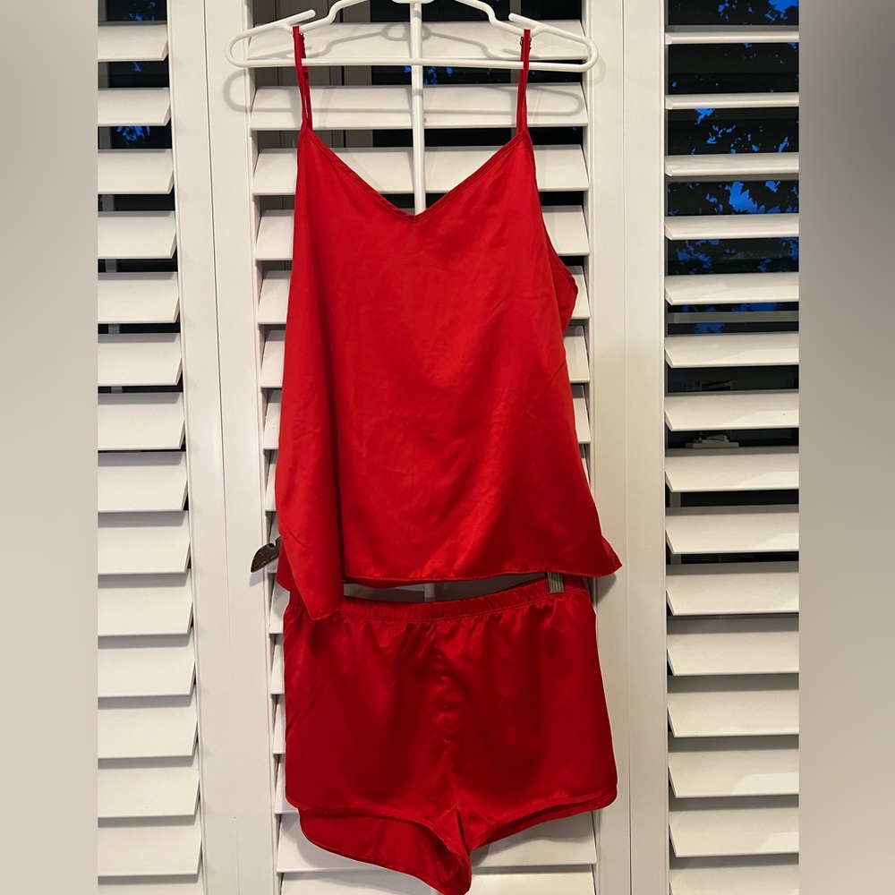 Ink+Ivy satin pajama set. Size XXL